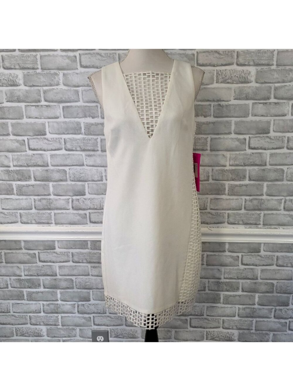 Betsey Johnson Dress NWT Ivory White Lattice Trim V Neck Mini Shift Size 6